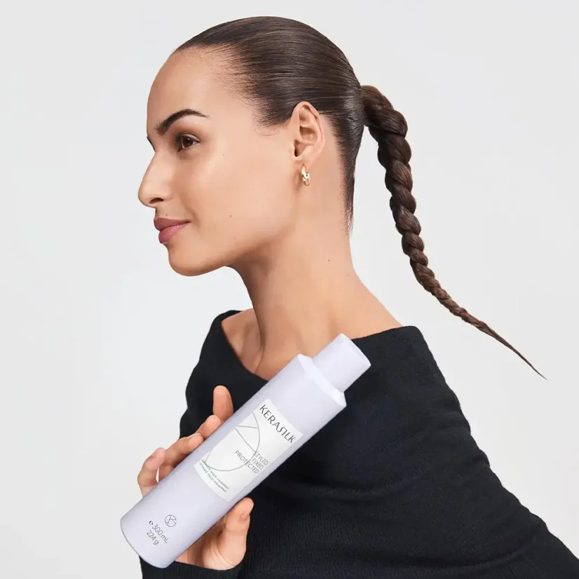 Kerasilk Ultimate Hold Hairspray Vysoce fixační lak na vlasy 300 ml